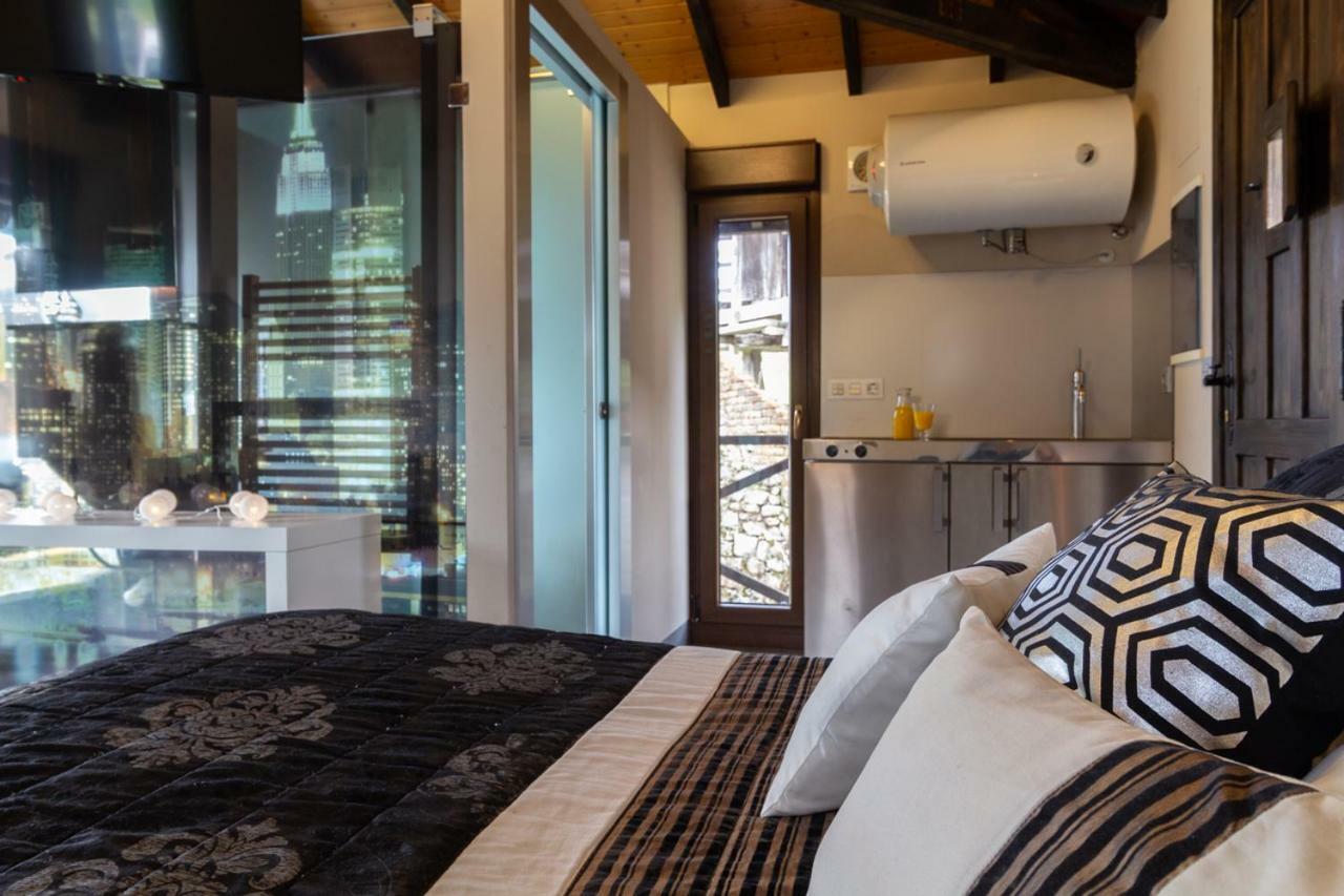 Casa Delfina Guest House Правия Екстериор снимка